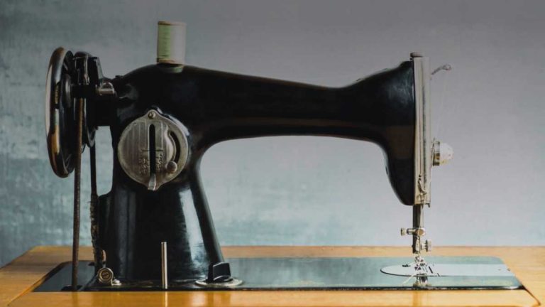 How to Change Singer Sewing Machine Motor Belt – 2023 Hacks