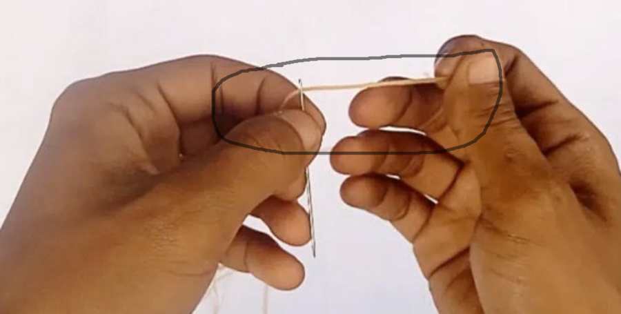 Thread An Embroidery Needle Without A  Threader